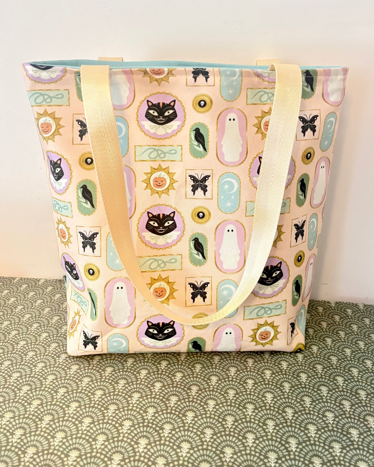 Halloween tote bag