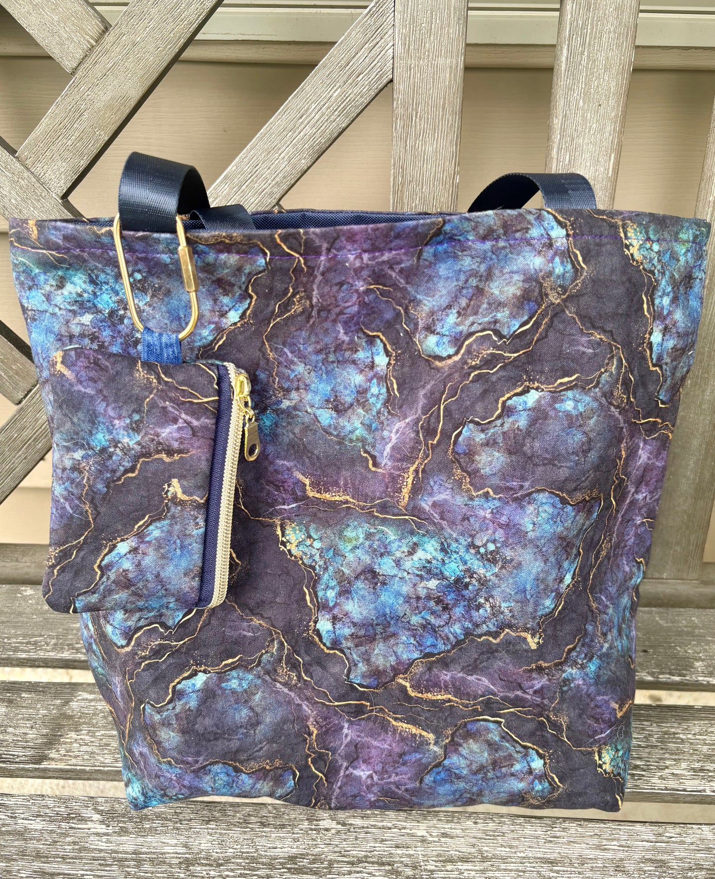 Marble tote