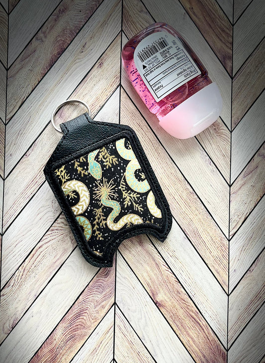 Snakes 🐍 hand sanitizer holder